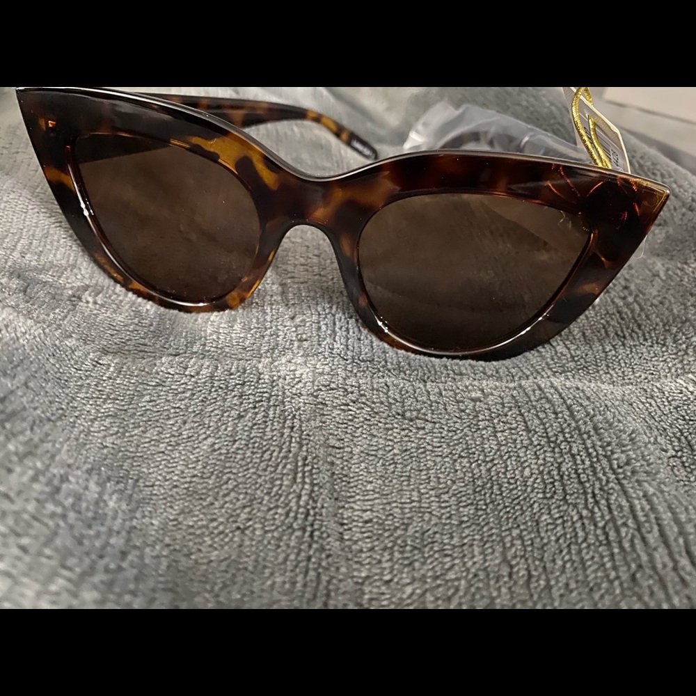 Amber Sceats Cat Eye Sunglasses